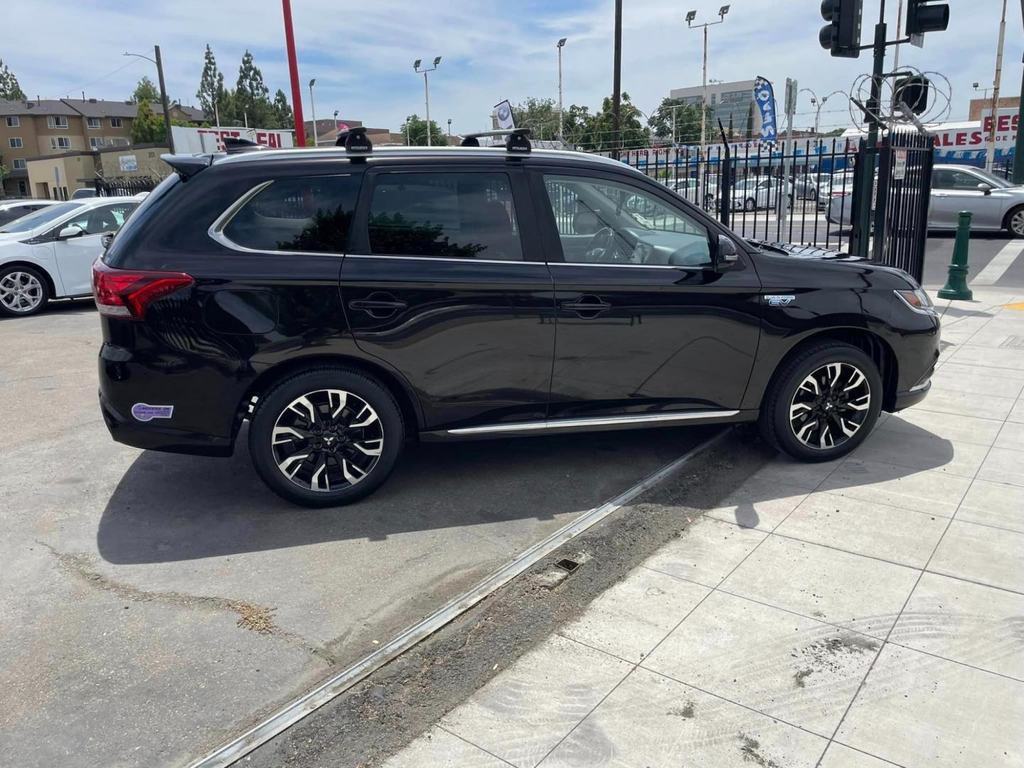 2018 BLACK /BLACK Mitsubishi Outlander PHEV (JA4J24A59JZ) , located at 744 E Miner Ave, Stockton, CA, 95202, (209) 944-5770, 37.956863, -121.282082 - Photo#15